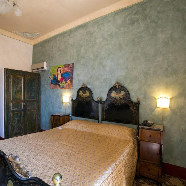 Hotel Henry's House - Camera Matrimoniale - 1
