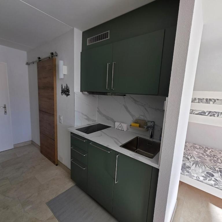 Studio avec terrasse et piscine - Aux Petits Sapins - Appartamento con 1 Camera da Letto e Terrazza - 5