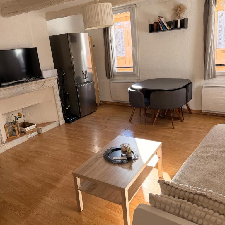 T2 spacieux en hyper centre pour 1 à 5 personnes - Two-Bedroom Apartment - 17