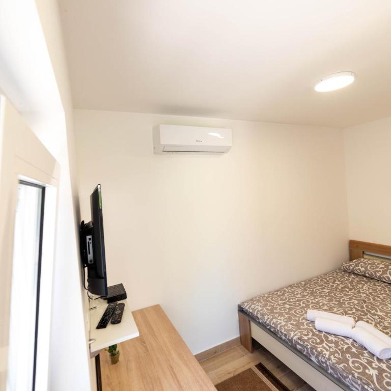 Šljivo Apartmani - Standard Double Room - 3