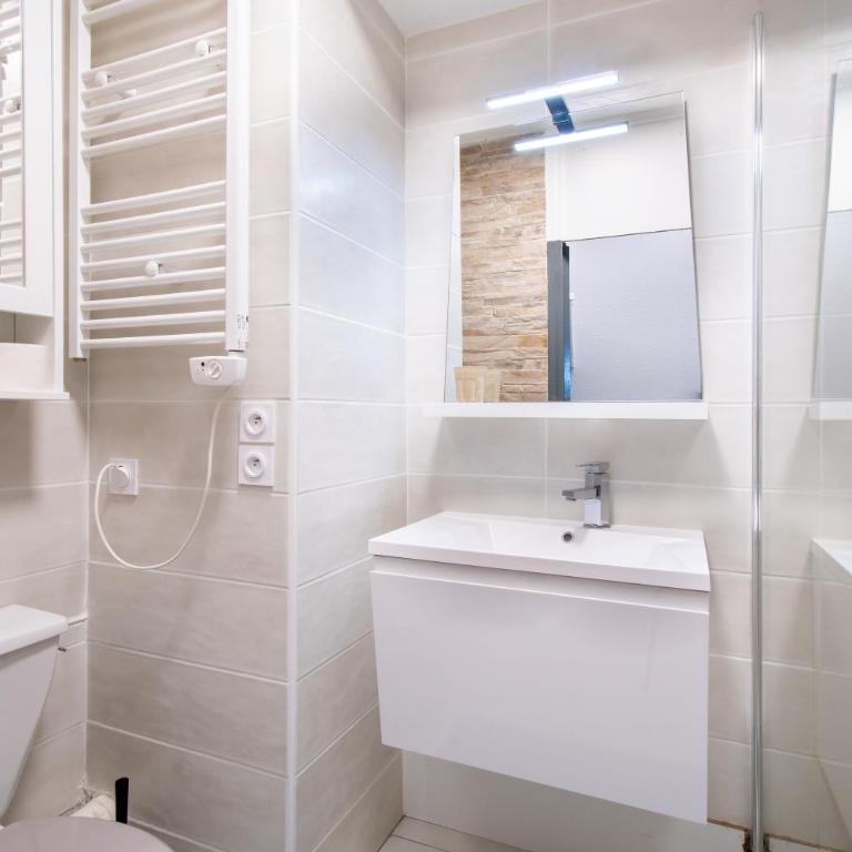 Grand Studio front de mer - Climatiser avec place de parking - One-Bedroom Apartment - 17