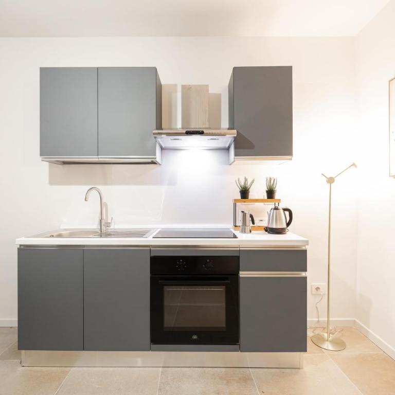 Fortana Apartment in the Heart of Bologna - Three-Bedroom Apartment with View - 7