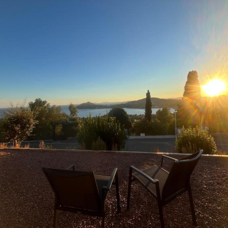 Sea view House beach on foot Côte d'Azur - Three-Bedroom House - 1