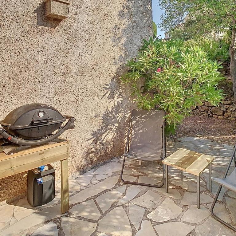 Sea view House beach on foot Côte d'Azur - Three-Bedroom House - 24