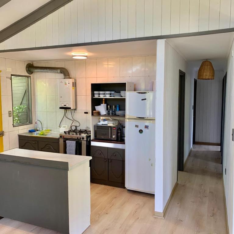 Casa a 800mts de la playa, sector iglesia , min 5 noches - Casa de 4 dormitorios - 7