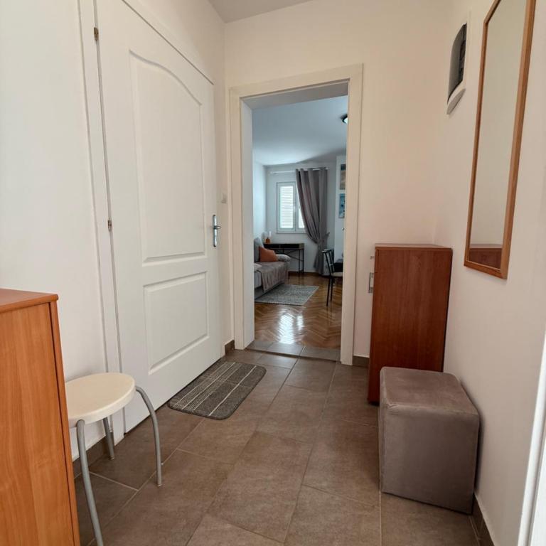 Forest Window 1 Petrovac - Apartment with Terrace - 23