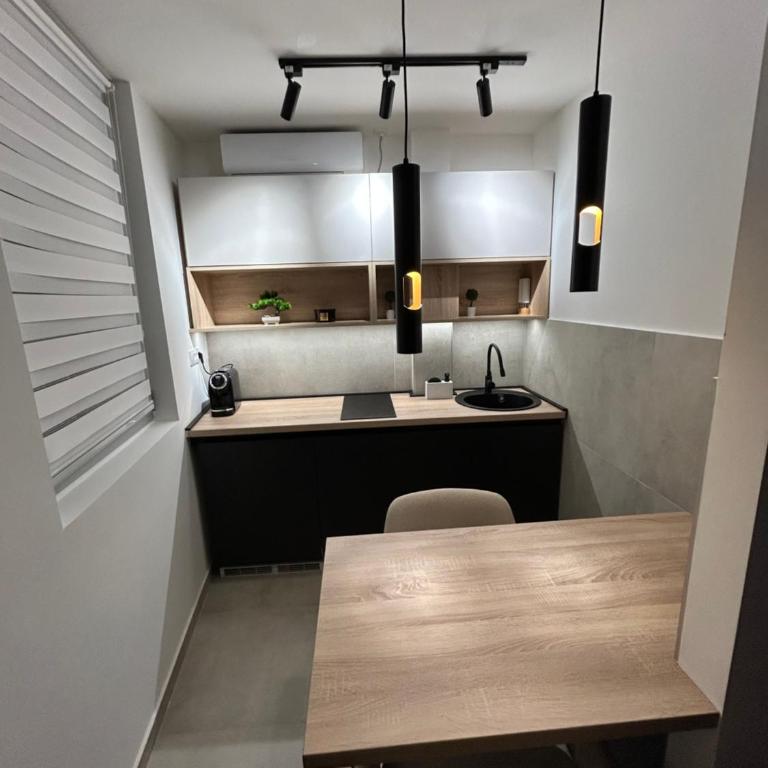 briliNIGHT - One-Bedroom Apartment - 8