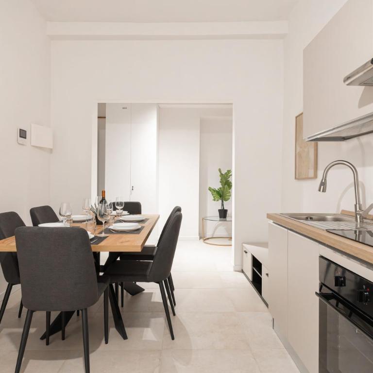 Malvasia Asinelli Tower View - Residenza Oberdan, Bologna Centre - Three-Bedroom Apartment - 2