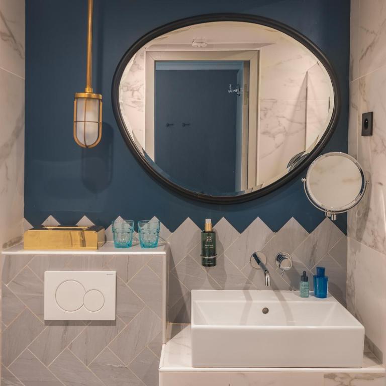 Handsome Hotel - Chambre Double - 2