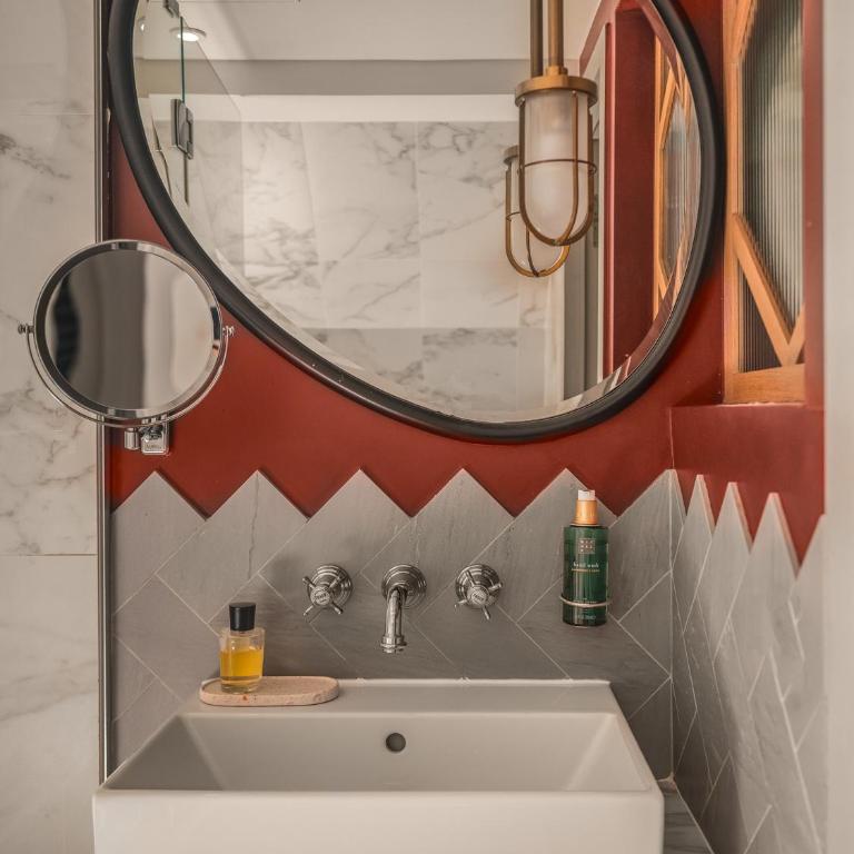 Handsome Hotel - Chambre Double Deluxe - 7