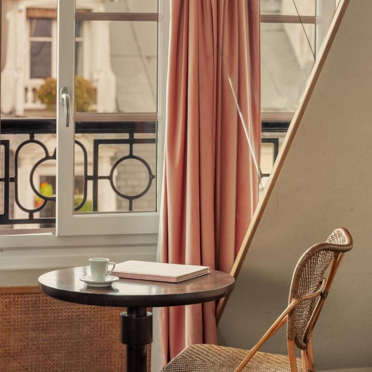 Handsome Hotel - Suite Junior Deluxe - 2