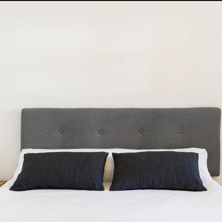 Conde Suite Courtyard by Valcambre - One-Bedroom Apartment - 4