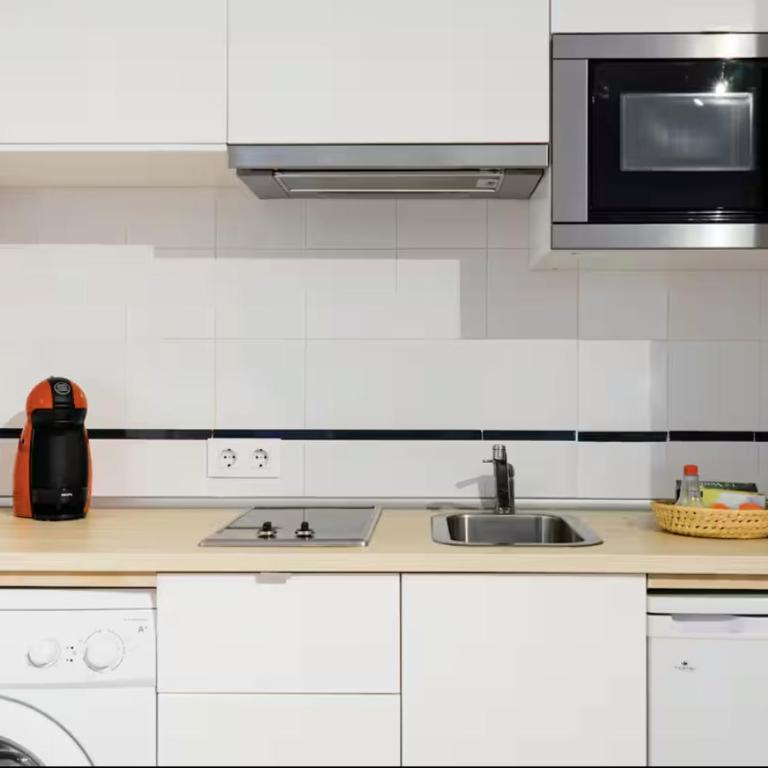 Conde Suite Courtyard by Valcambre - One-Bedroom Apartment - 6