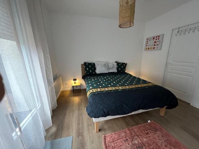 T2 CHIC ET MODERNE FAMILIAL CENTRE VILLE AU CALME avec Terrasse - Two-Bedroom Apartment - 4