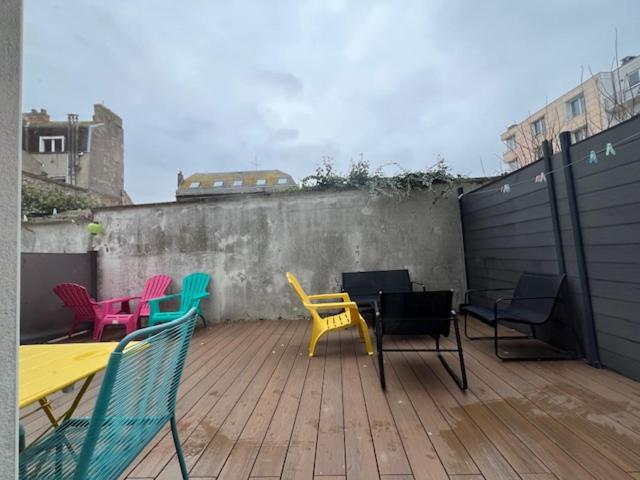 T2 CHIC ET MODERNE FAMILIAL CENTRE VILLE AU CALME avec Terrasse - Two-Bedroom Apartment - 12