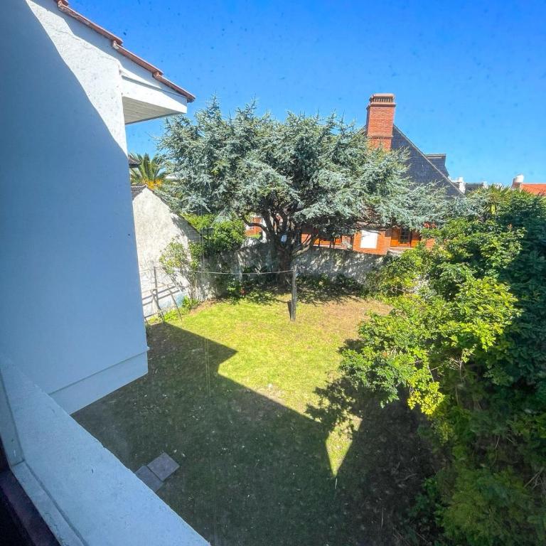 Hermosa casa recién renovada a cuadras del mar - Casa de 3 dormitorios - 19