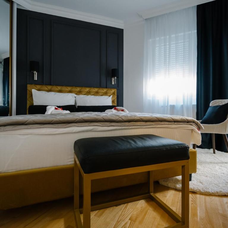NAR Royalton Accommodation - Deluxe One-Bedroom Apartment with City View - 7