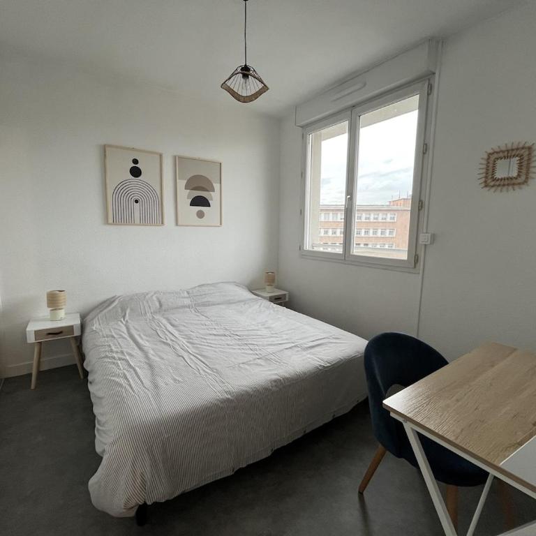 F2 neuf, centre ville, terrasse, WIFI, garage en option - Appartement - 13