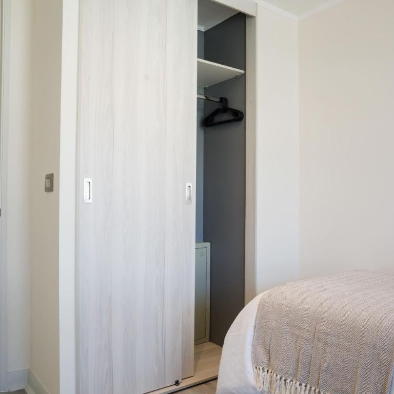 Modern 2BR Oasis in Las Condes Prime Urban Stay - Apartment - 10