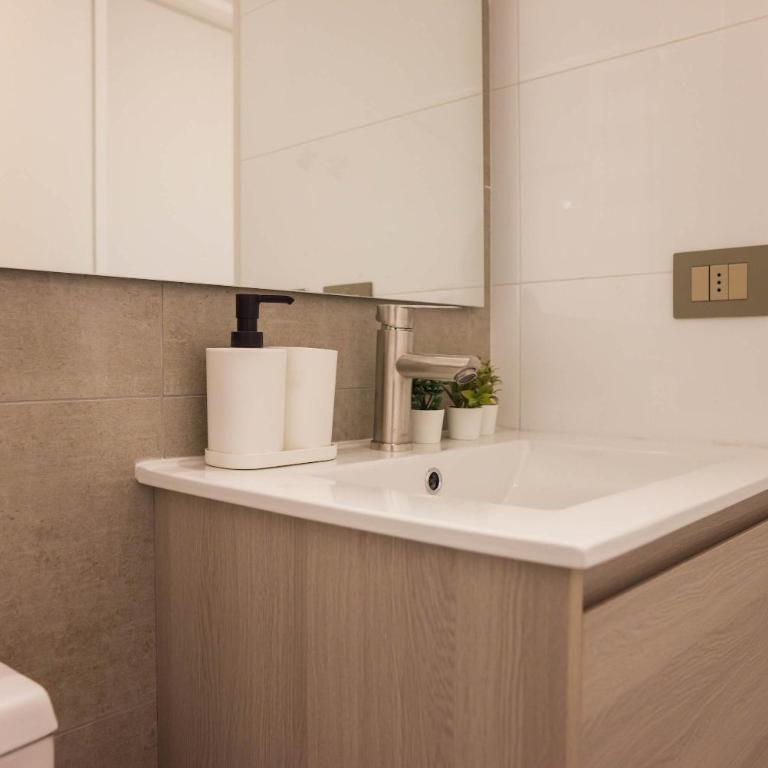 Modern 2BR Oasis in Las Condes Prime Urban Stay - Apartment - 42