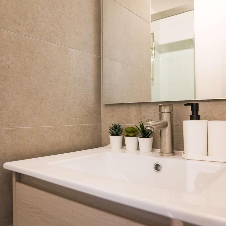 Modern 2BR 2BA Home Heart of Nunoa Lifestyle - Apartment - 43