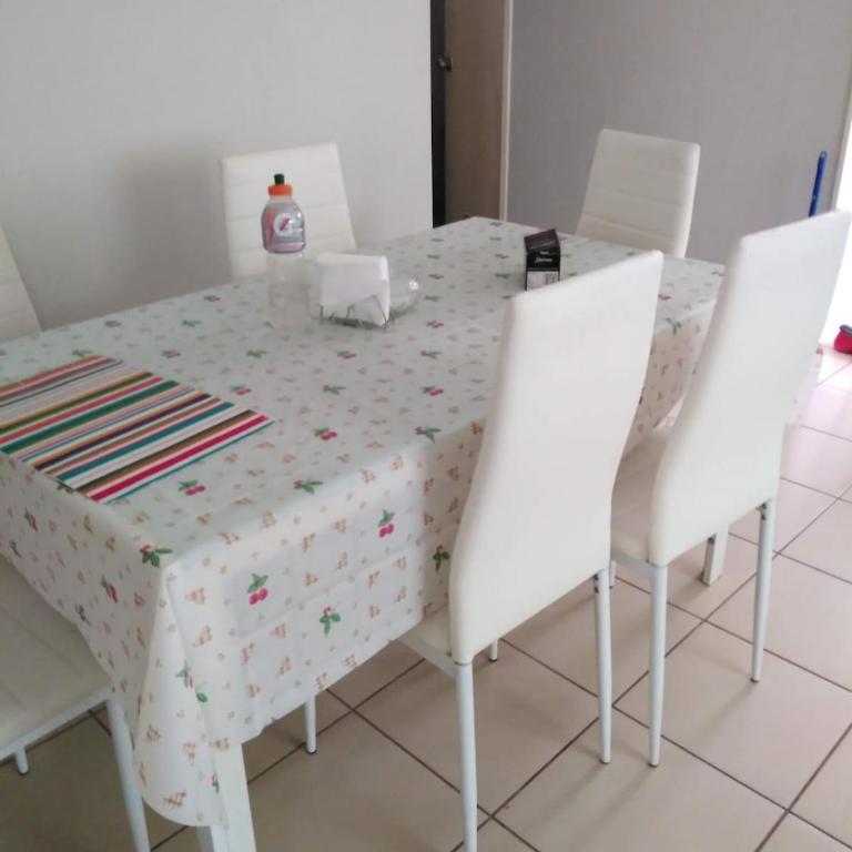Spacious and cozy apartment, good location - Three-Bedroom Apartment - 9