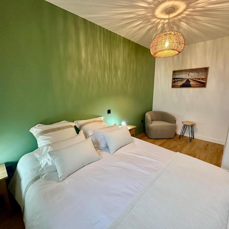 Appartement dans le Manoir des Creuniers avec vue mer - Apartment mit 2 Schlafzimmern - 4