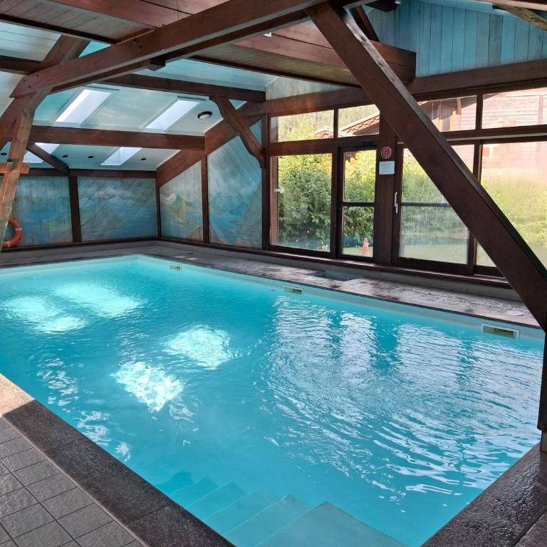 Appartement cosy - Magnifique vue, piscine et à deux pas du ski - Appartement 2 Chambres - 3