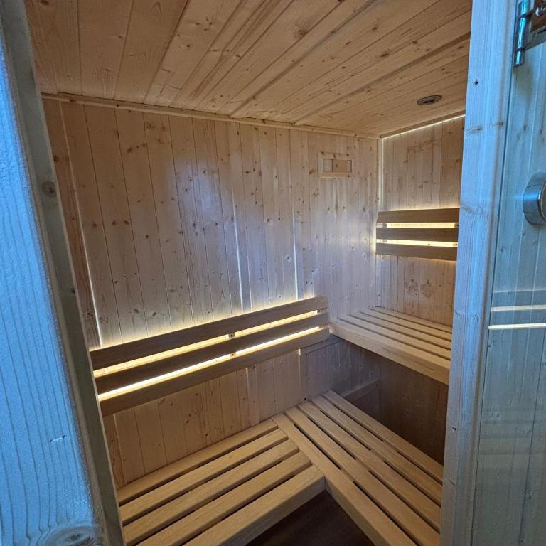 Maison de standing au centre de Reims 7 chambres avec 7 salles de bain, sauna, cour privée - Appartamento Superior con Sauna - 11