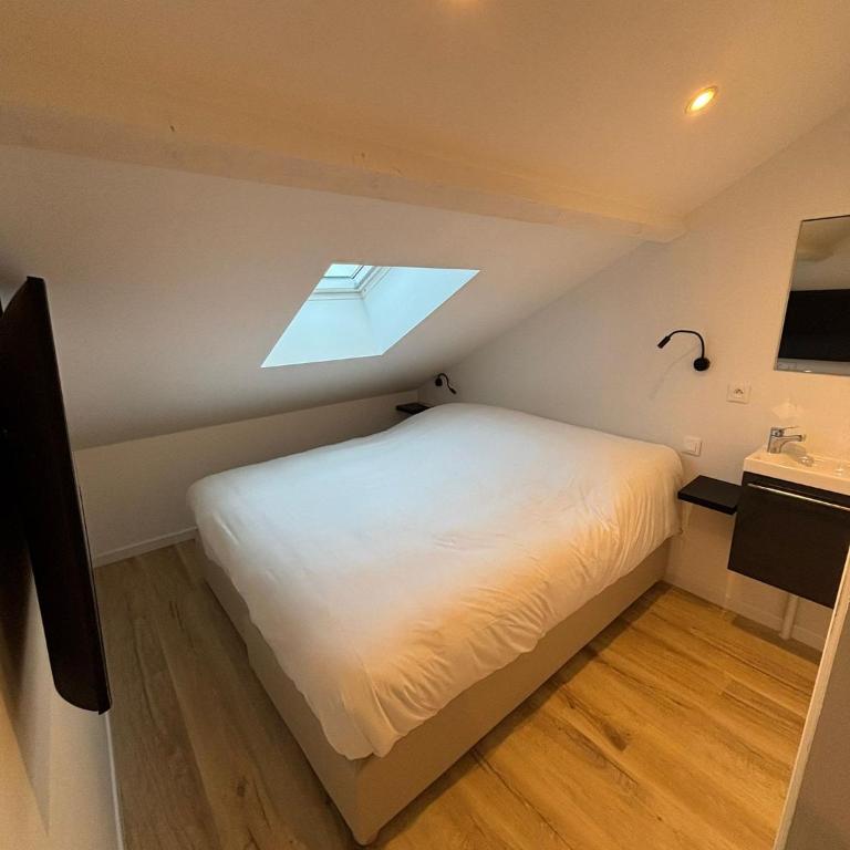 Maison de standing au centre de Reims 7 chambres avec 7 salles de bain, sauna, cour privée - Appartamento Superior con Sauna - 12