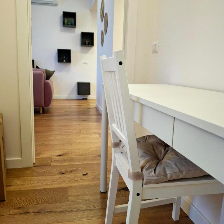Codussi Guest House - Appartamento con 2 Camere da Letto e Balcone - 9
