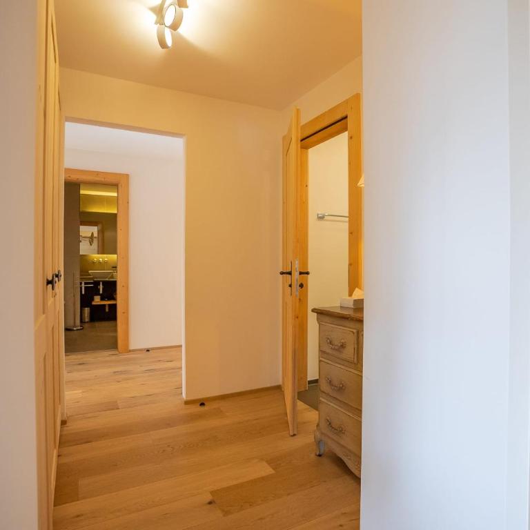 Royal A 40012 - Apartment - 40