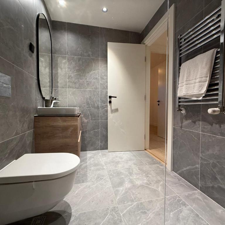 Gates of Belgrade - Apartman sa 1 Spavaćom Sobom i Pogledom na Vrt - 4