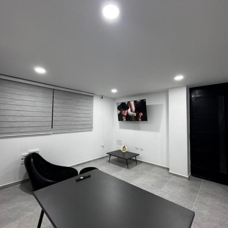 Amplio apartamento de 3 habitaciones cerca a Feria San Gil - Apartamento de 3 dormitorios - 1
