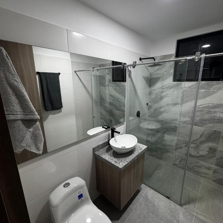 Amplio apartamento de 3 habitaciones cerca a Feria San Gil - Apartamento de 3 dormitorios - 3