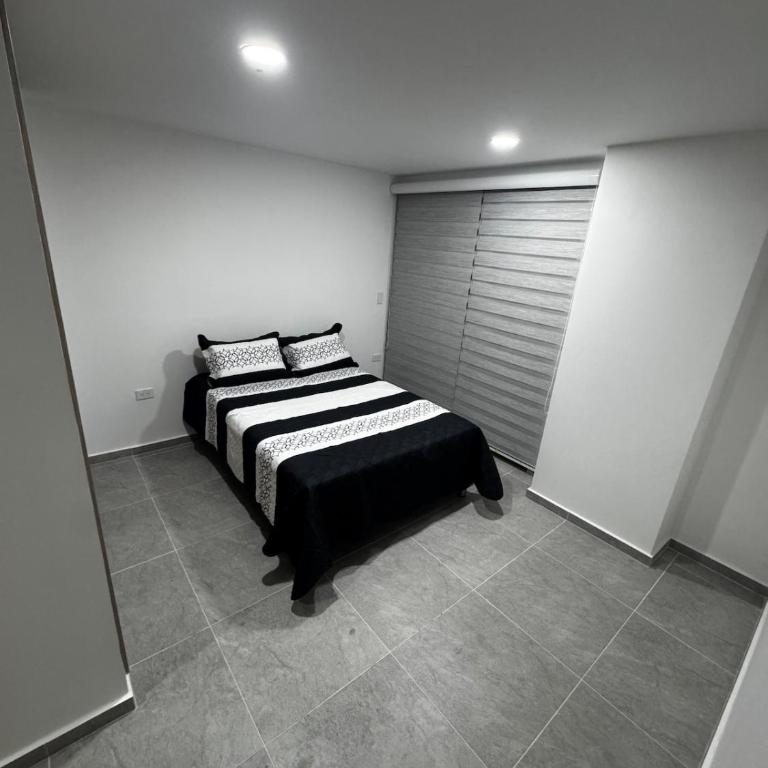Amplio apartamento de 3 habitaciones cerca a Feria San Gil - Apartamento de 3 dormitorios - 11