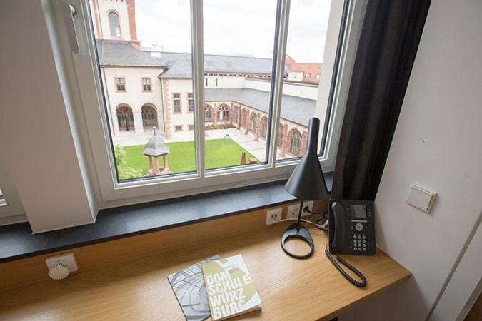 Burkardushaus, Tagungszentrum am Dom - Einzelzimmer mit Bad - 4