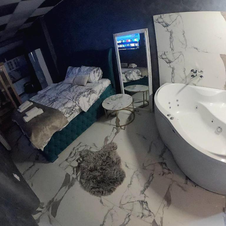 Centar lux - One-Bedroom Apartment - 15