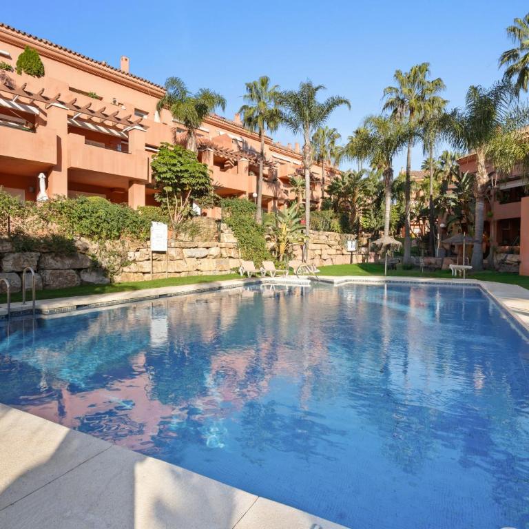 49 Comfortable 2-Bedroom Garden Apartment Close to - Apartamento de 2 dormitorios con vistas al jardín - 16