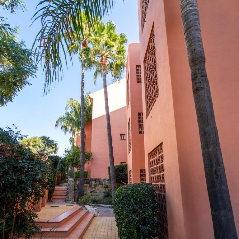 49 Comfortable 2-Bedroom Garden Apartment Close to - Apartamento de 2 dormitorios con vistas al jardín - 19