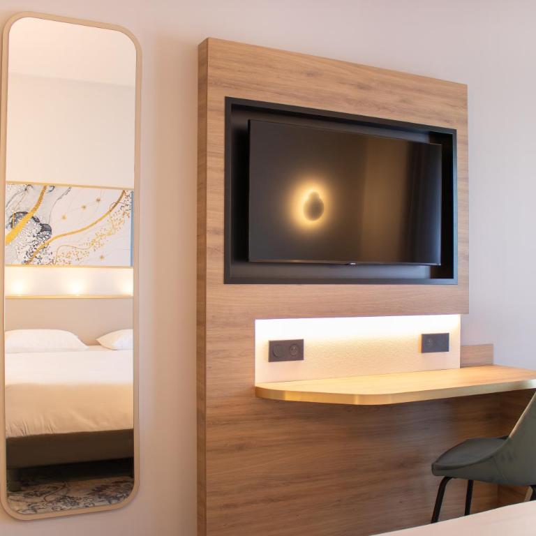 Brit Hotel Cahors Centre - Le Valentre - Chambre Double Confort - 19