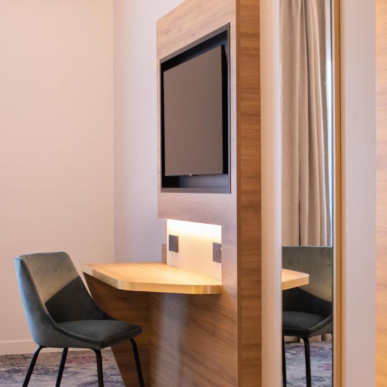 Brit Hotel Cahors Centre - Le Valentre - Chambre Lits Jumeaux Confort - 15