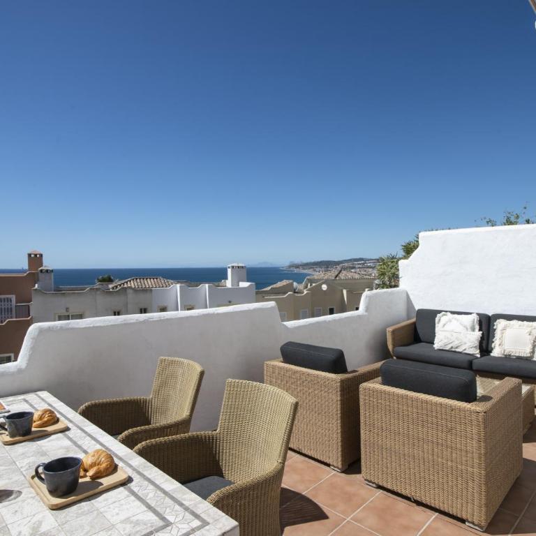 53 Top floor of Terrazas de la Bahia Casares Costa - Apartamento de 3 dormitorios con vistas al mar - 15