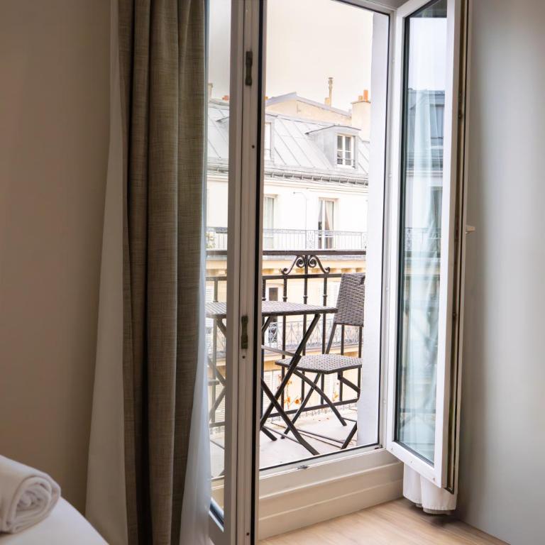 Joli Môme - Chambre Double avec Balcon - 16