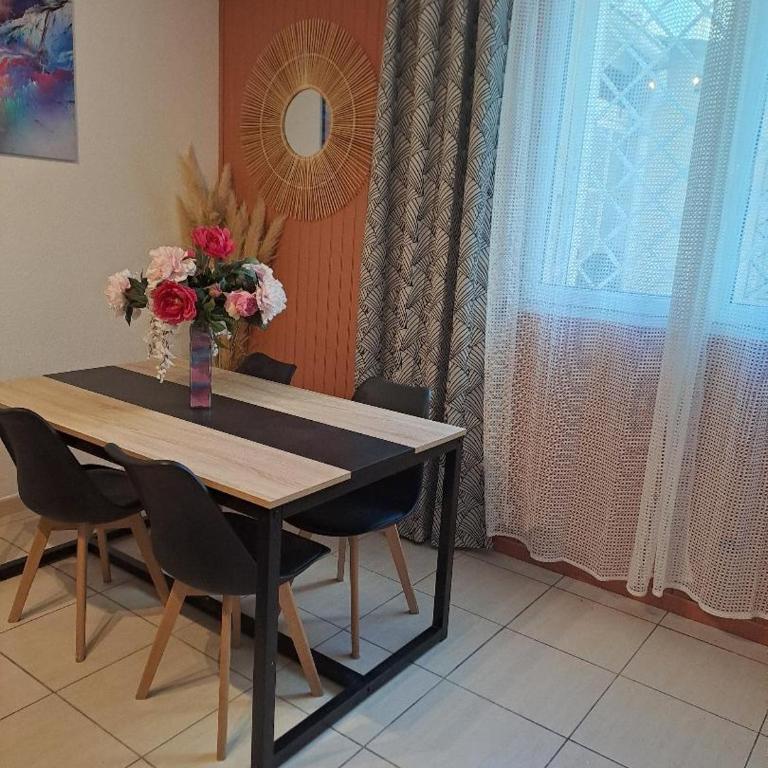 chez Lyly - Apartment - Ground Floor - 9