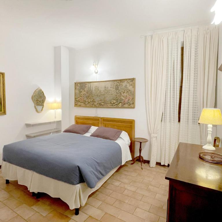 Lombarde 30 near Piazza Il Campo - Two-Bedroom Apartment - 2