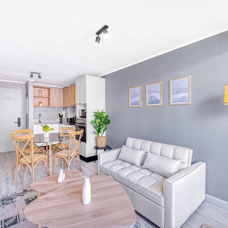 Urban Essence - 2D Santiago - Two-Bedroom Apartment - 2