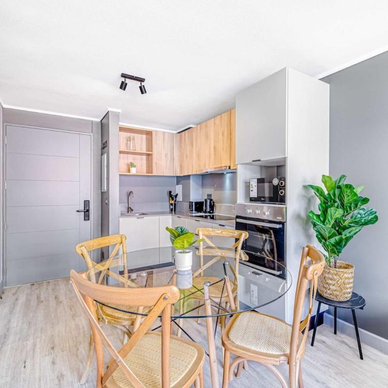 Urban Essence - 2D Santiago - Two-Bedroom Apartment - 1