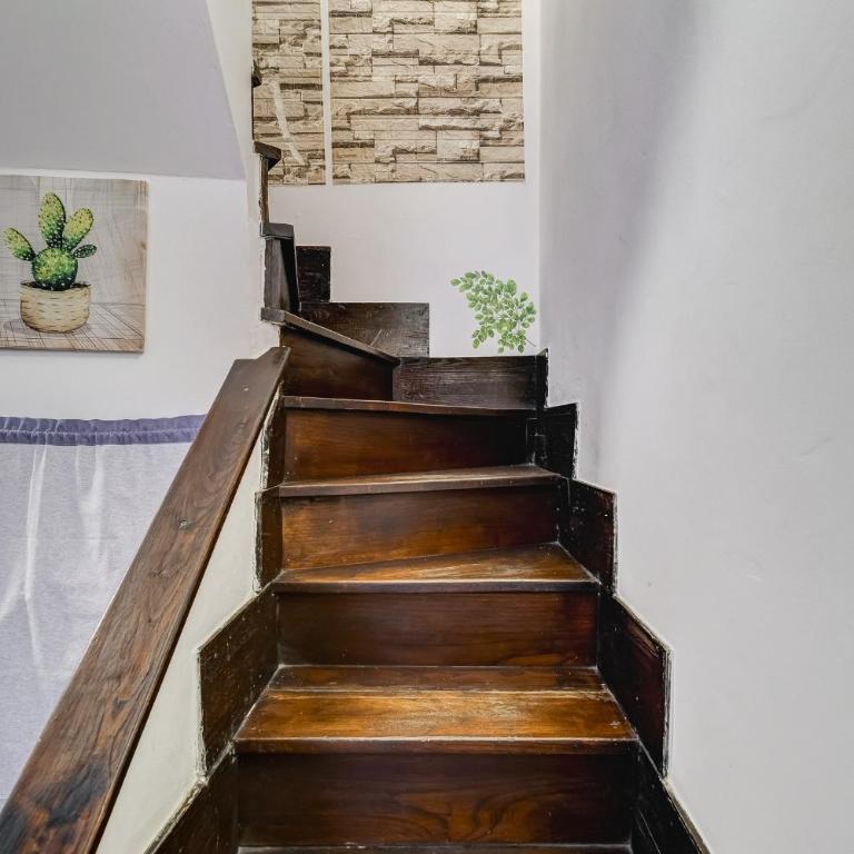 Charming Apartment with Garden, Parking & Metro - Apartment - Split Level - 31