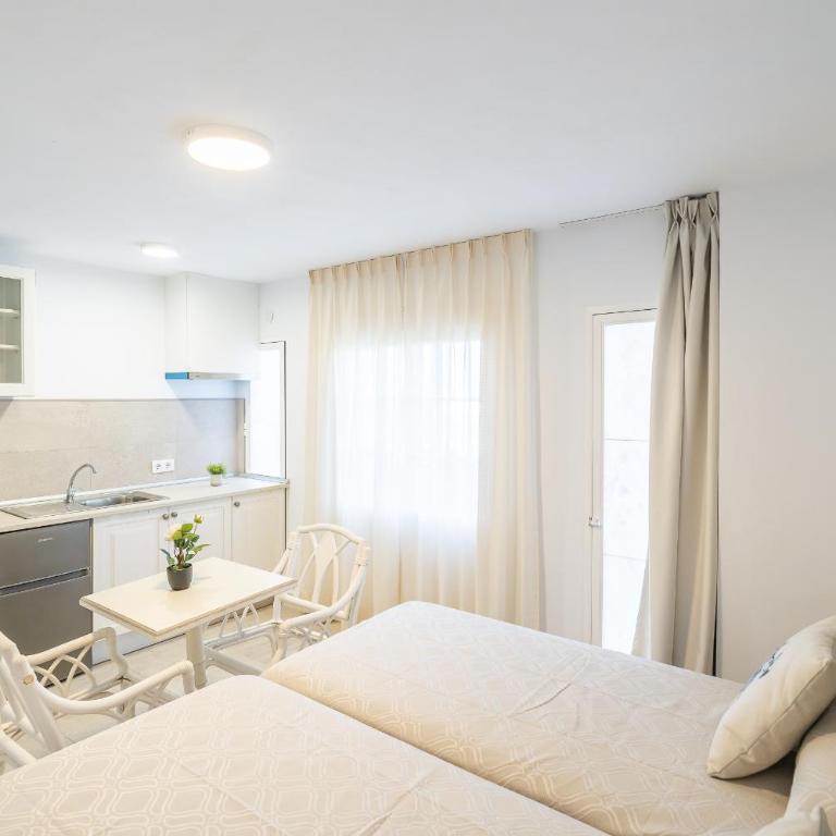 Cubo's NAZ Country Resort - Standard Double Room with Shared Bathroom - 6